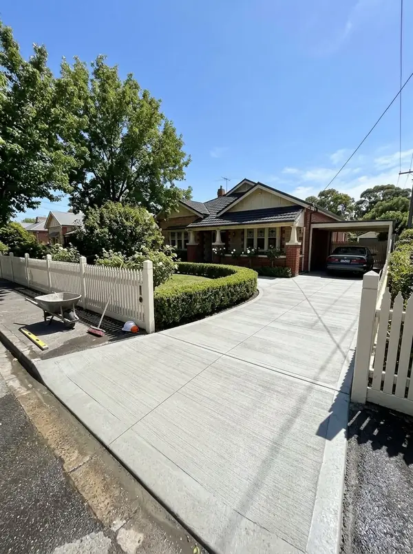 New broom-finished driveway at a 1920s bungalow, Malvern